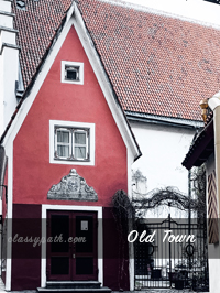 Little Red House - Vana Tallinn